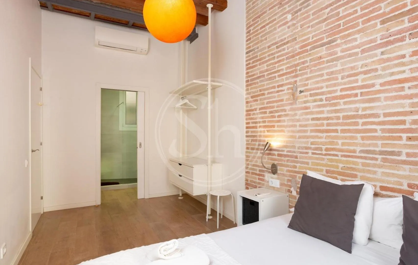 Comodo Apartamento Cerca De Plaza Cataluna Barcelona Spain